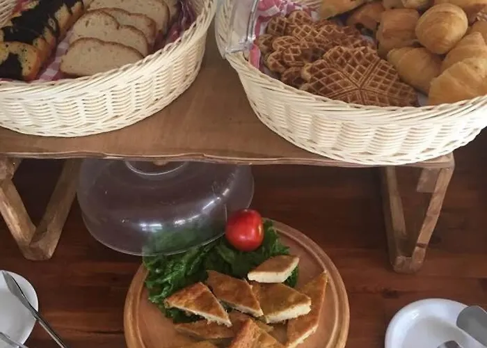 Casa Artemida Boutique מלון דירות פליראקי