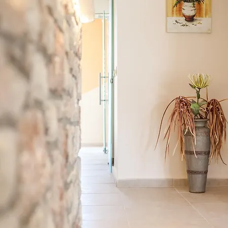 Apart Otel Casa Artemida 3*